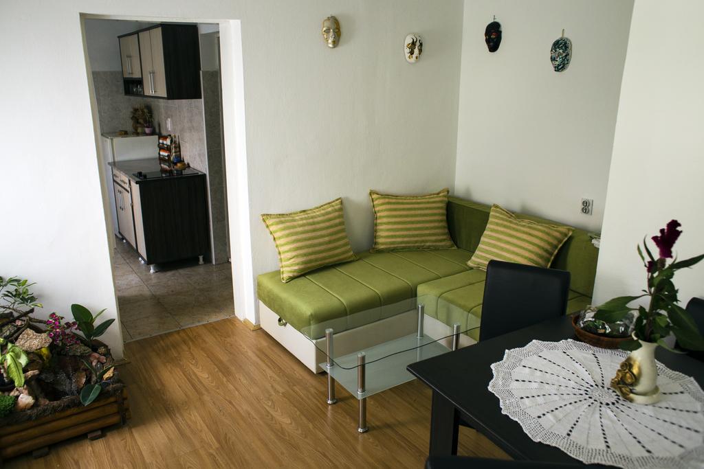 Green Apartment Novi Sad Dış mekan fotoğraf